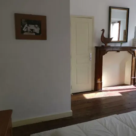 Апартаменты Les Armuriers, 2eme Etage Sans Asc *