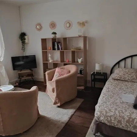 Les Armuriers, 2e Et Sans Asc * Condom